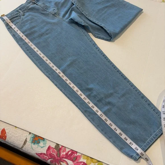 Rita Row Fabiola Barrel Leg Jeans High Waist Loose Fit Denim Light Wash, Size 40 - Picture 13 of 15